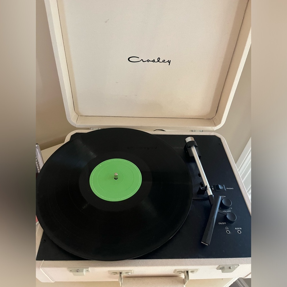 record player - Picture 2 of 3